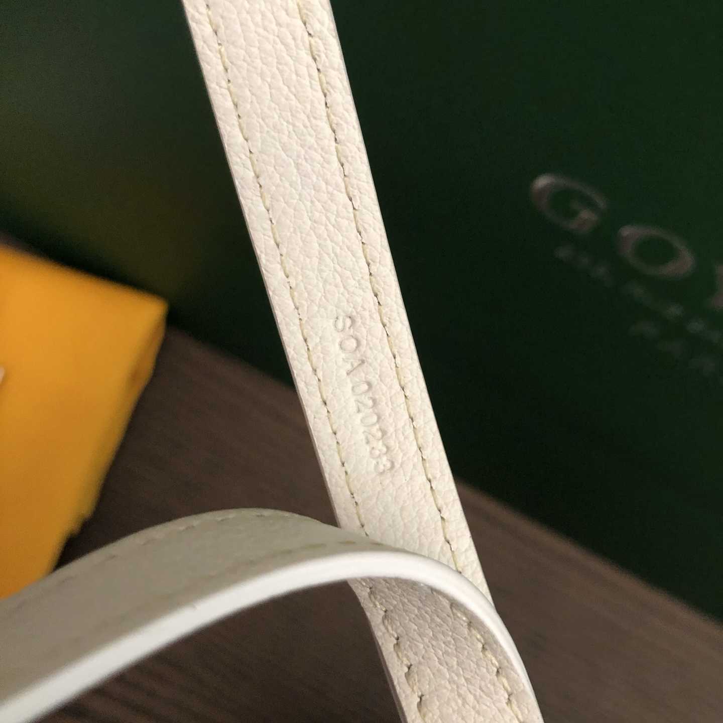 Goyard Conti Pouch - FashionPlug