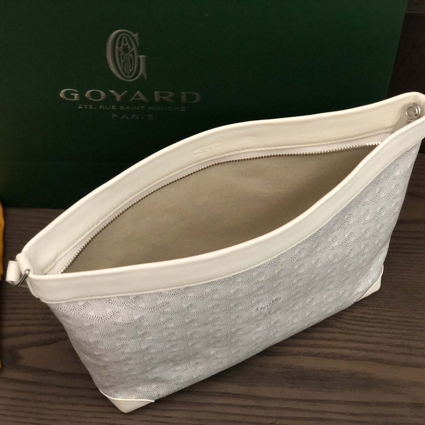 Goyard Conti Pouch - FashionPlug