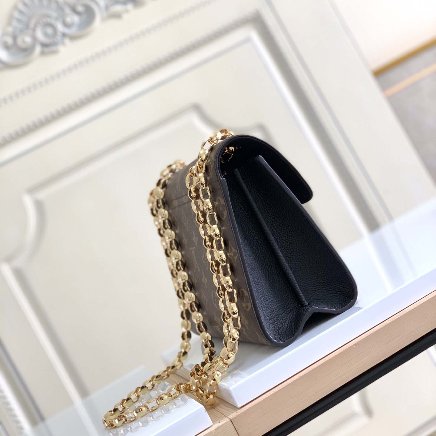 Louis Vuitton Victoire Monogram Bag  M41730 - FashionPlug
