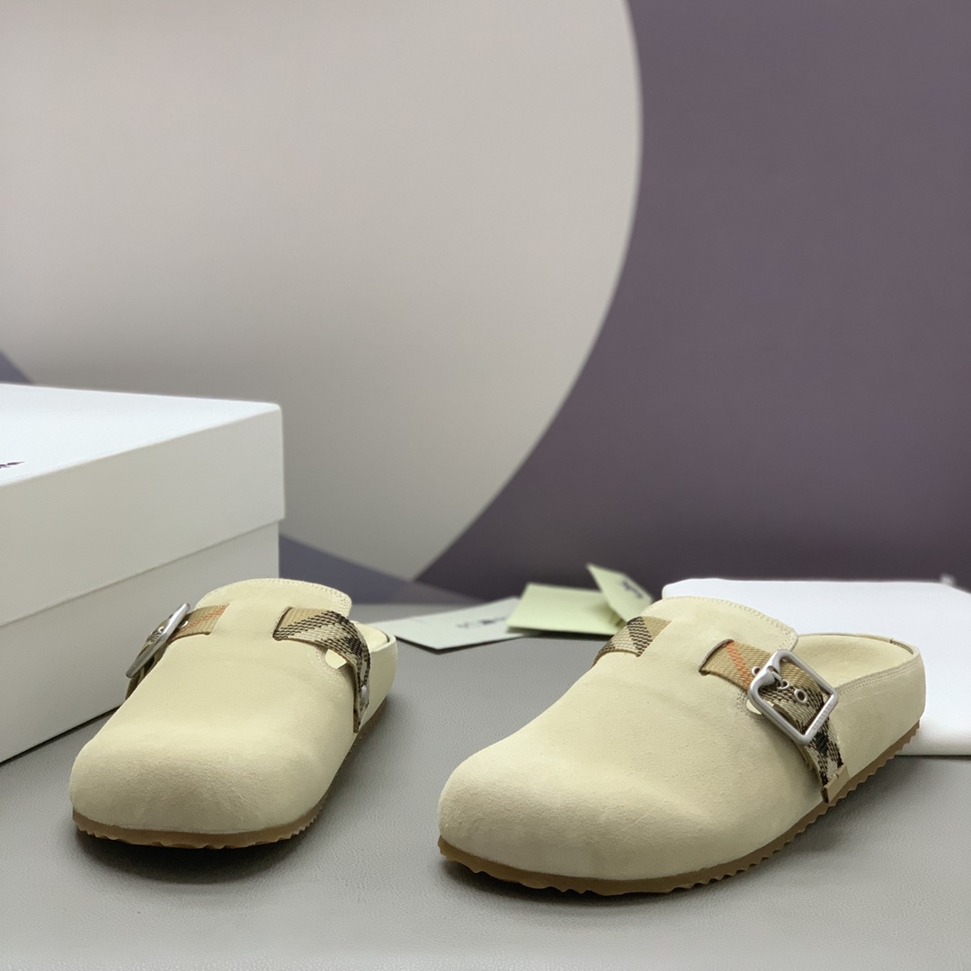 Burberry Suede Urchin Clogs - FashionPlug