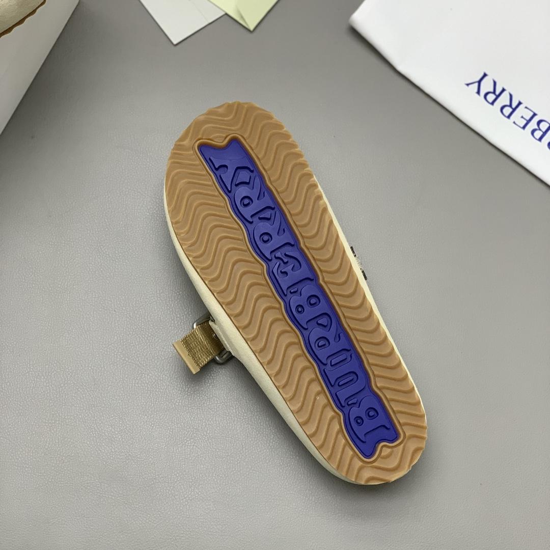 Burberry Suede Urchin Clogs - FashionPlug