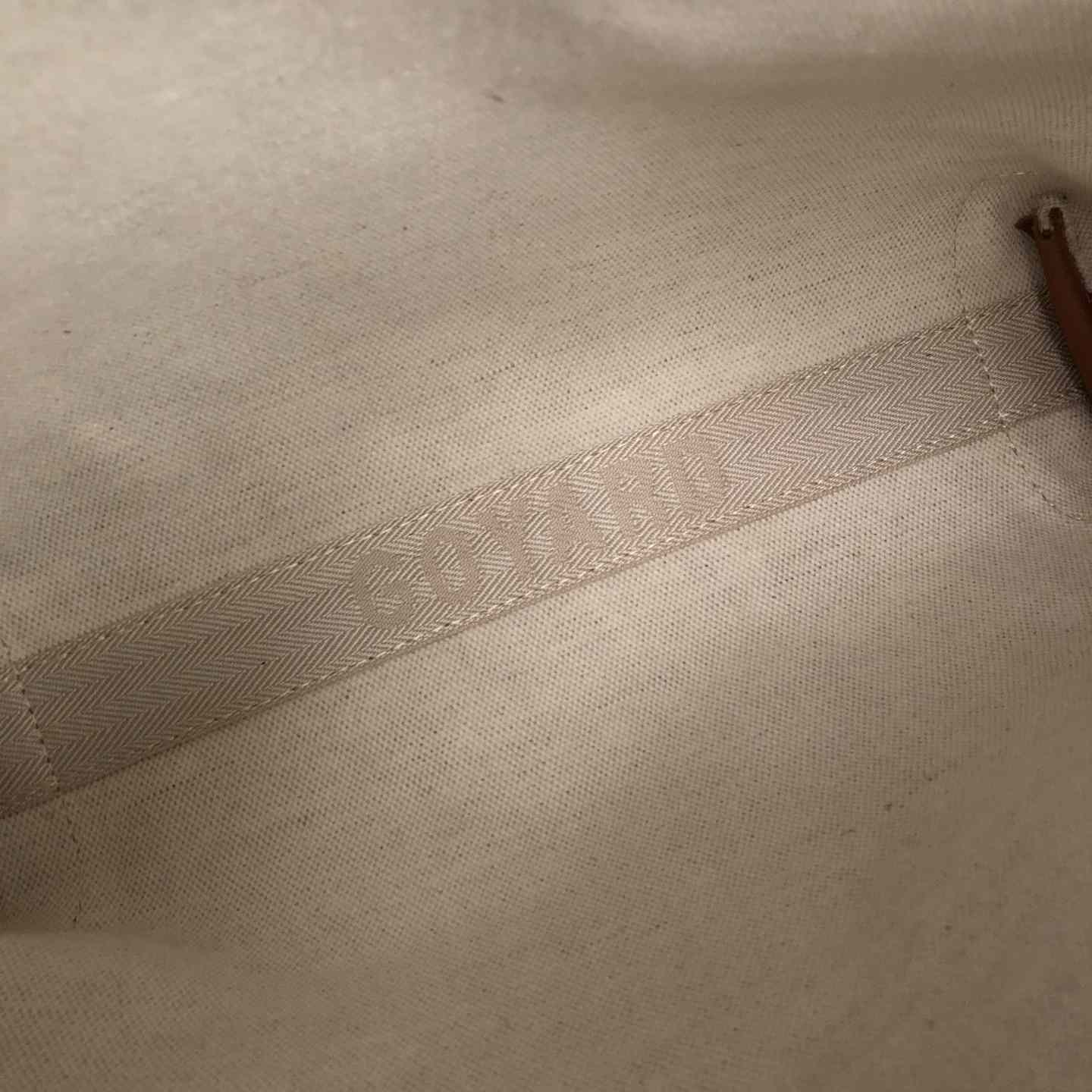 Goyard Conti Pouch - FashionPlug