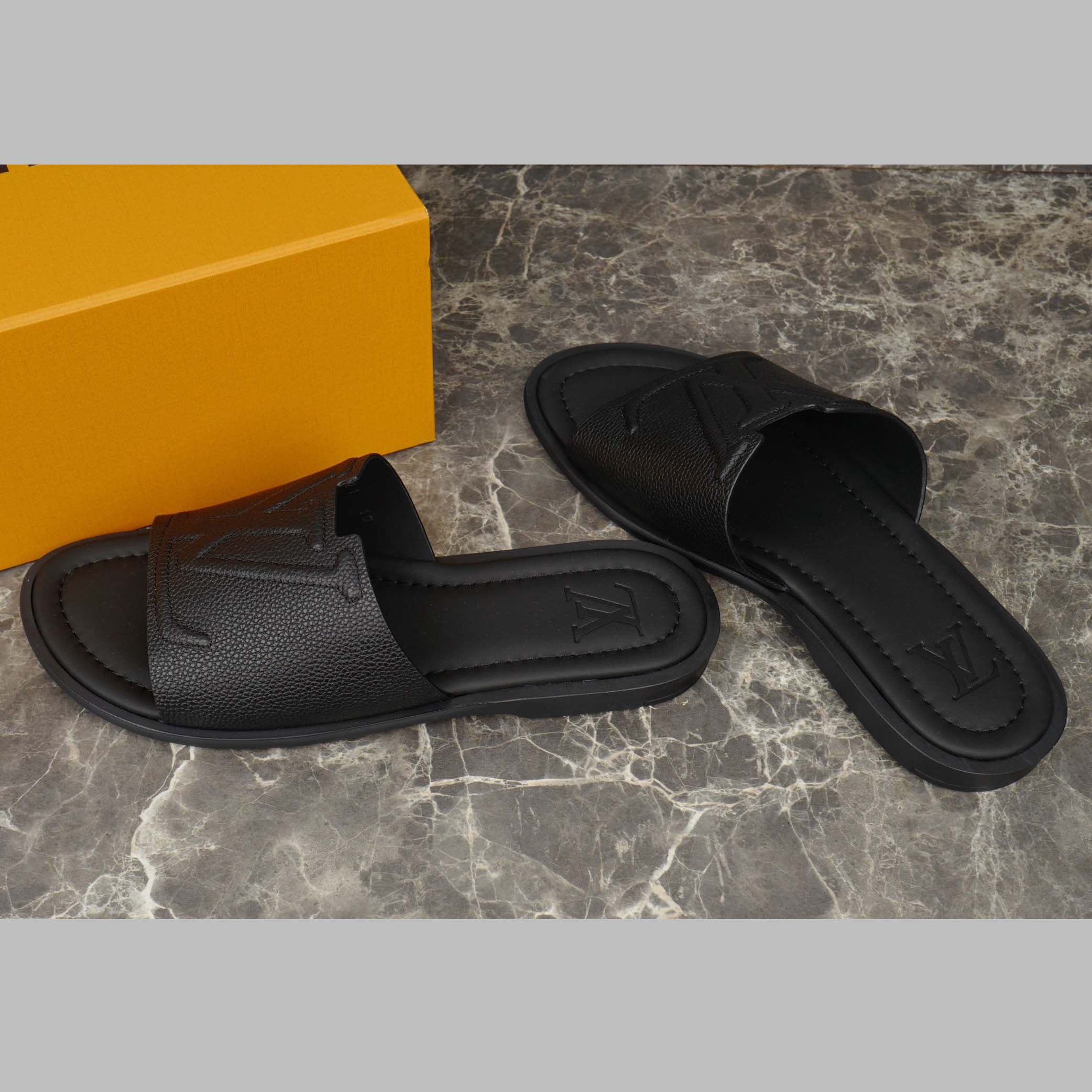 Louis Vuitton LV Portofino Mule   1AHSGN - FashionPlug