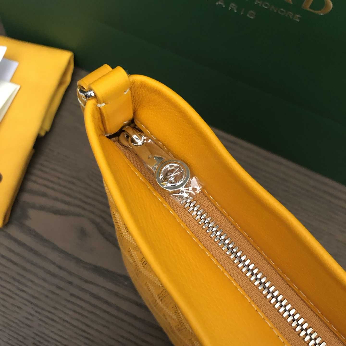 Goyard Conti Pouch - FashionPlug