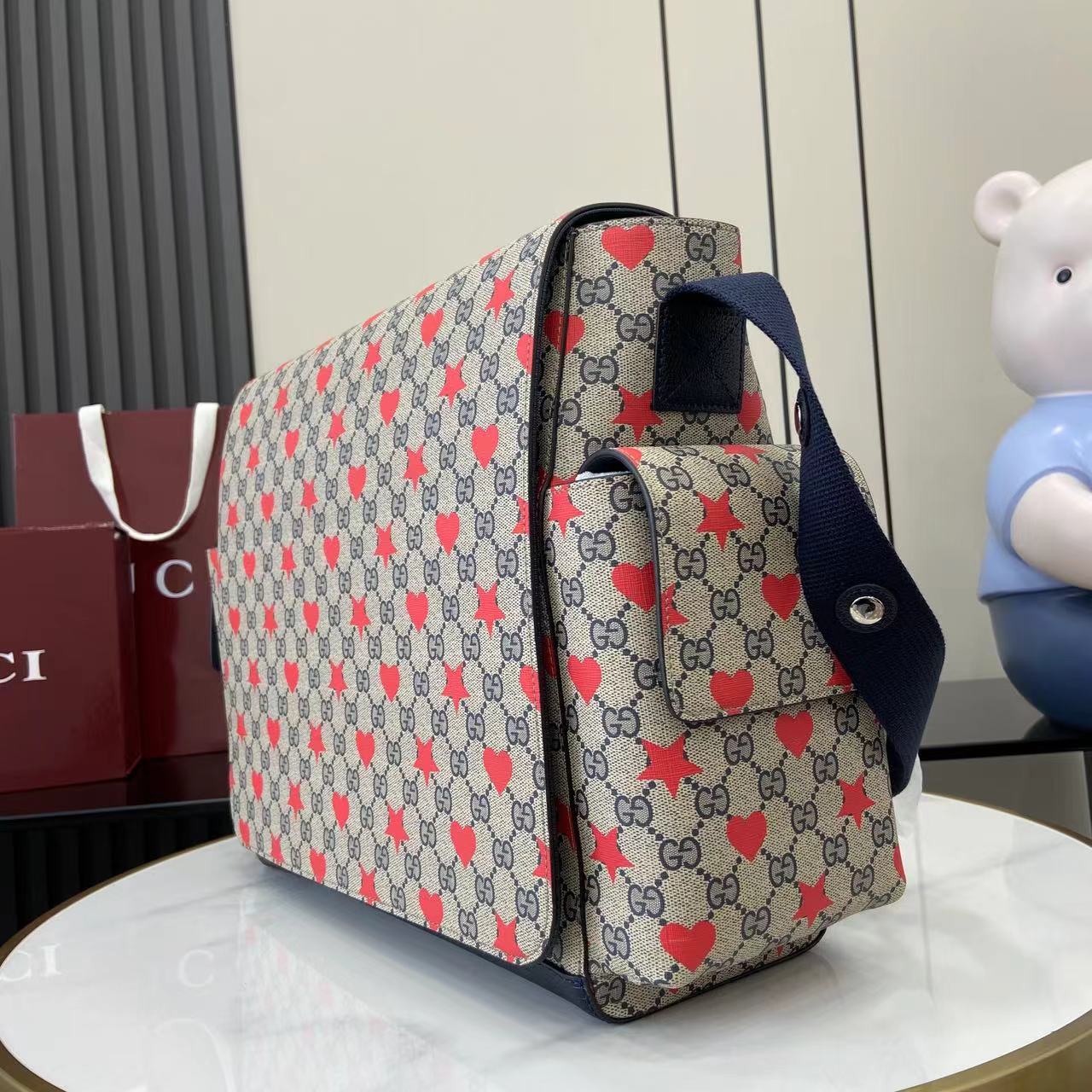 Gucci Large Changing Bag - FashionPlug