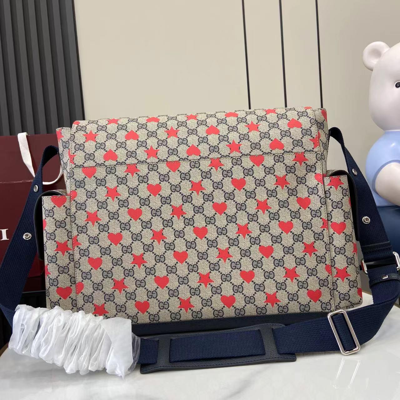 Gucci Large Changing Bag - FashionPlug