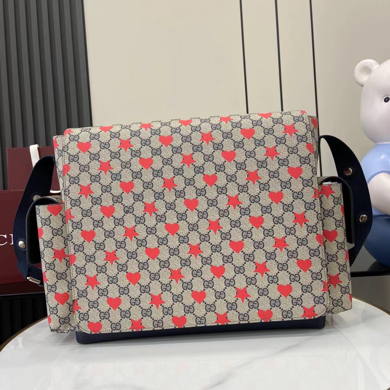 Gucci Large Changing Bag - FashionPlug