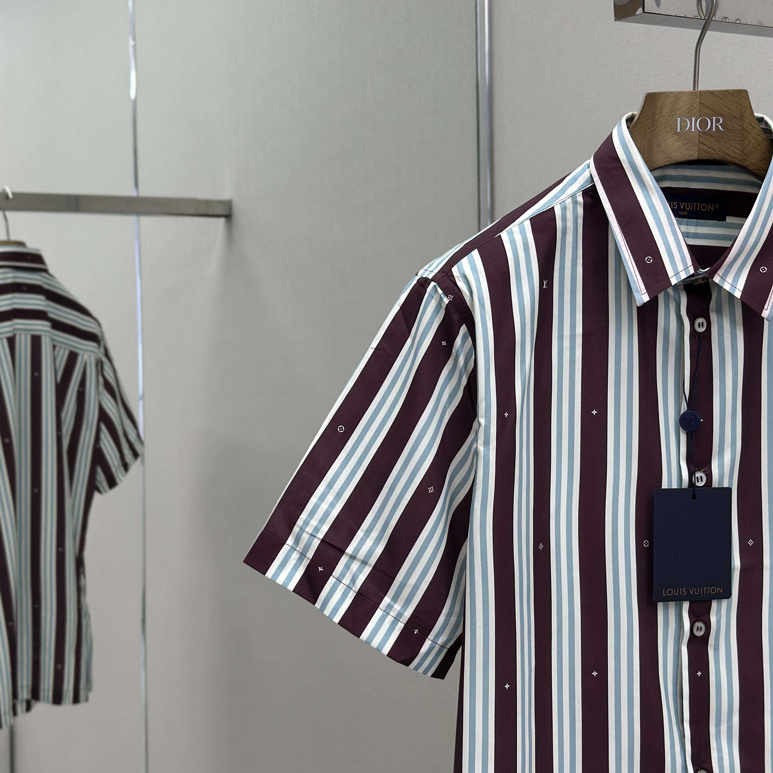 Louis Vuitton Striped Short-Sleeved Shirt   1AHVWE - FashionPlug