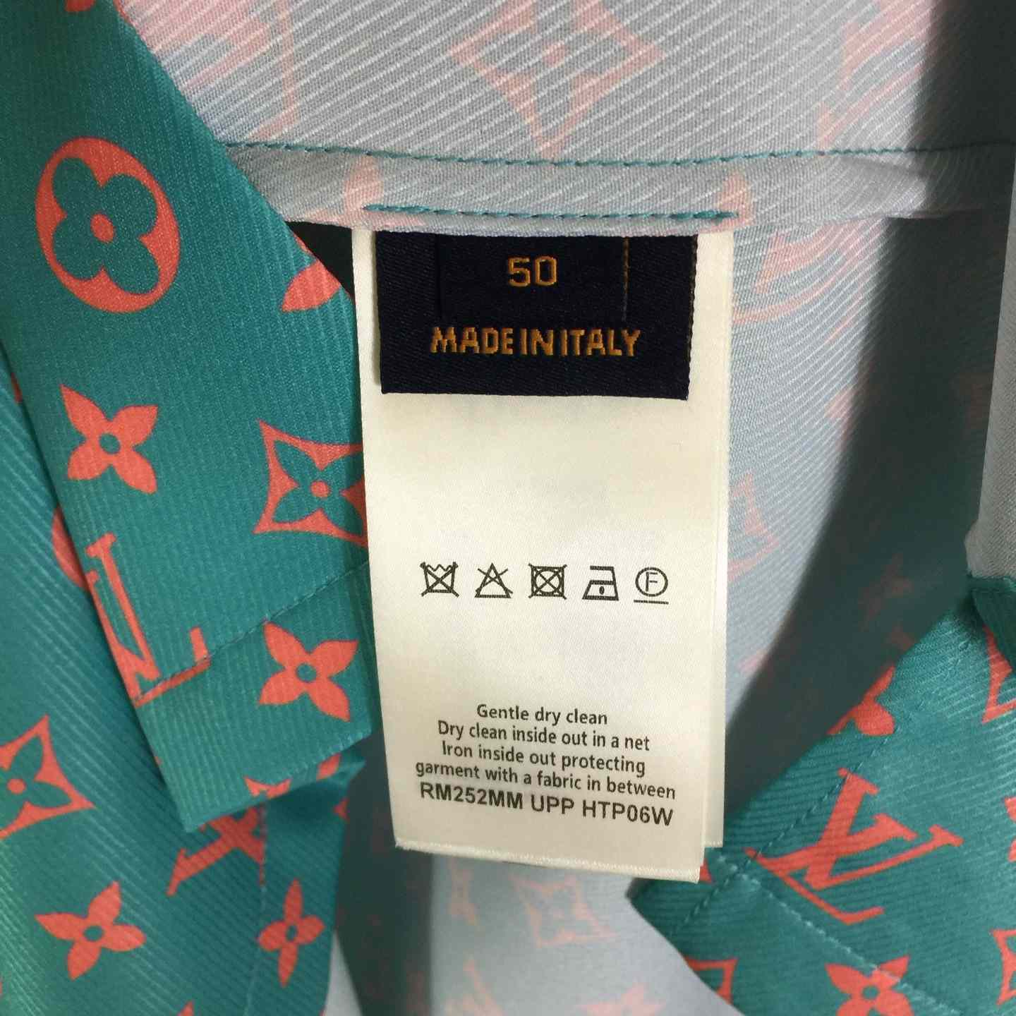 Louis Vuitton Monogram Short-Sleeved Silk Shirt   1AHVU7 - FashionPlug