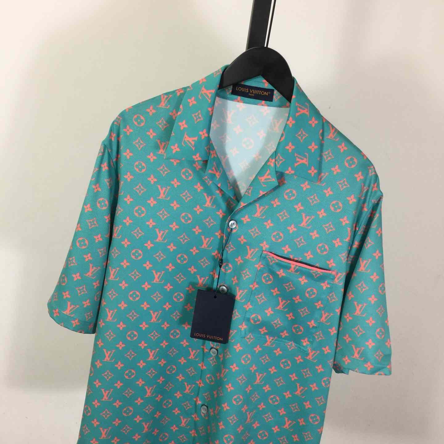 Louis Vuitton Monogram Short-Sleeved Silk Shirt   1AHVU7 - FashionPlug
