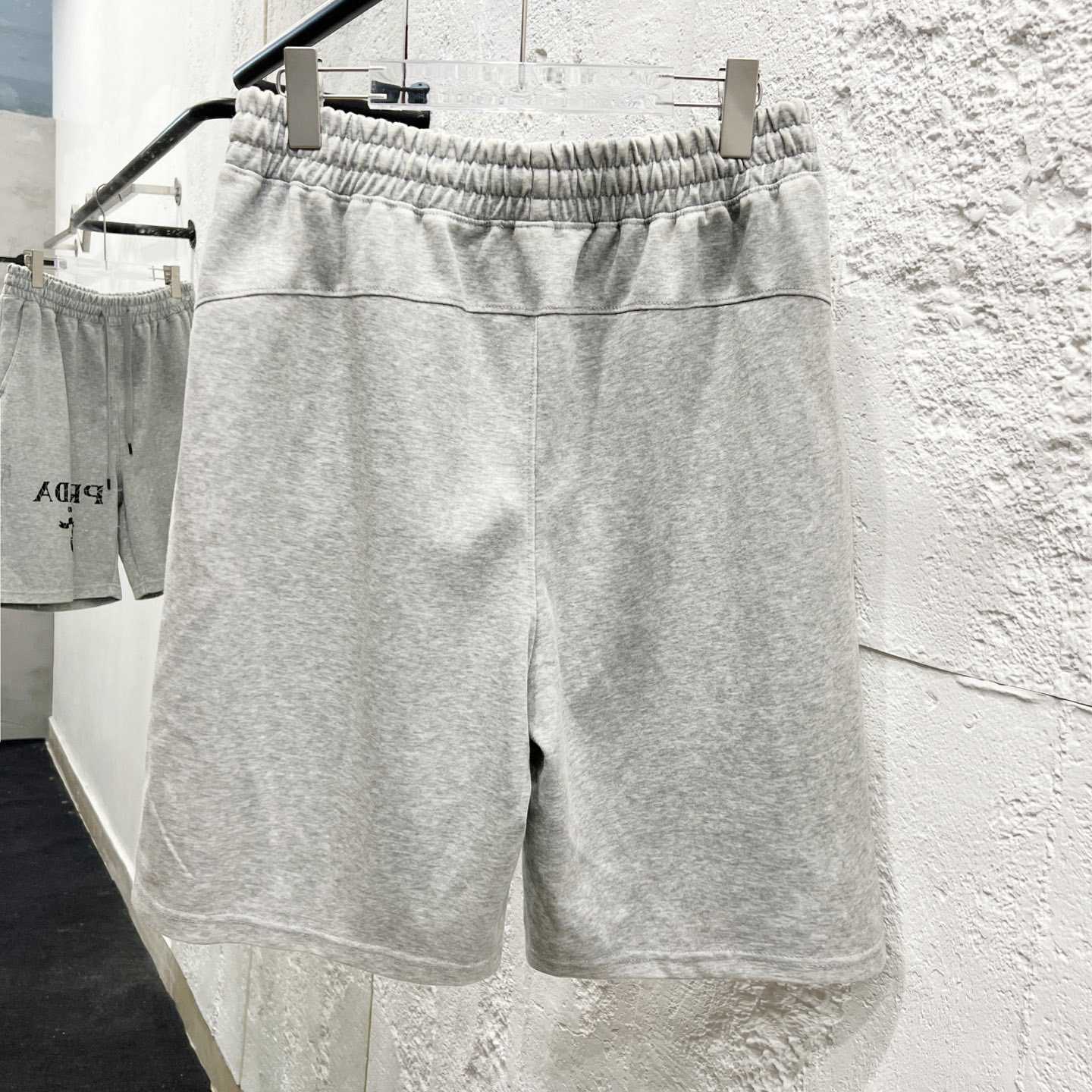 Prada Shorts    - FashionPlug