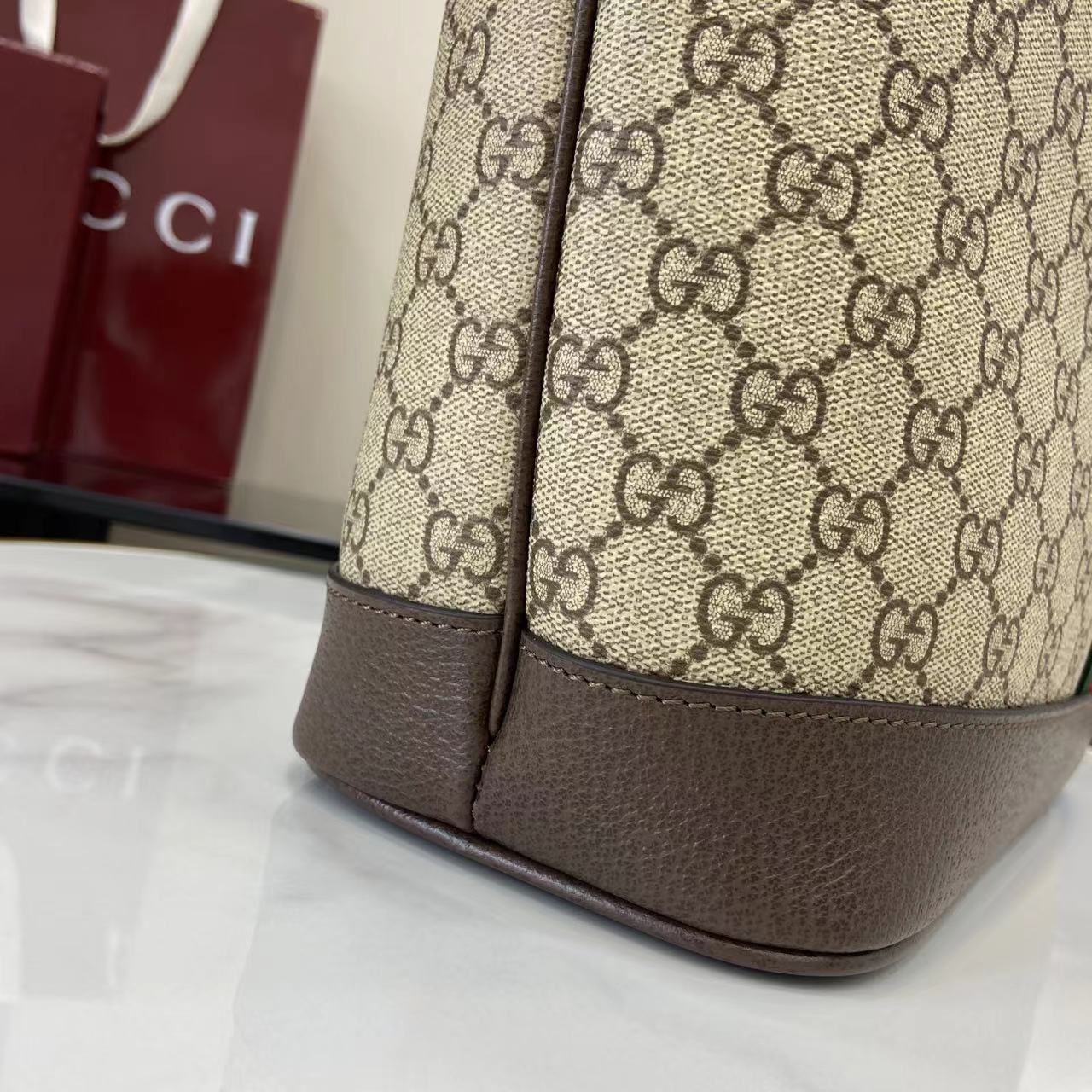 Gucci Ophidia Medium Tote Bag - FashionPlug