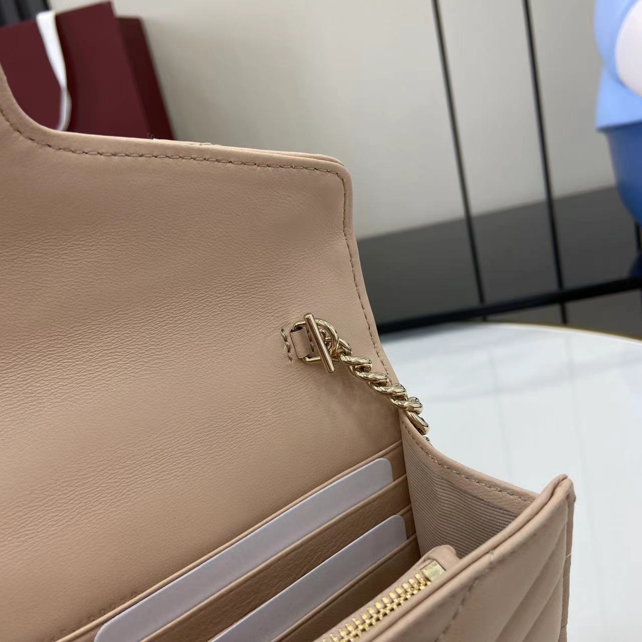 Gucci GG Marmont Wallet On Chain - FashionPlug