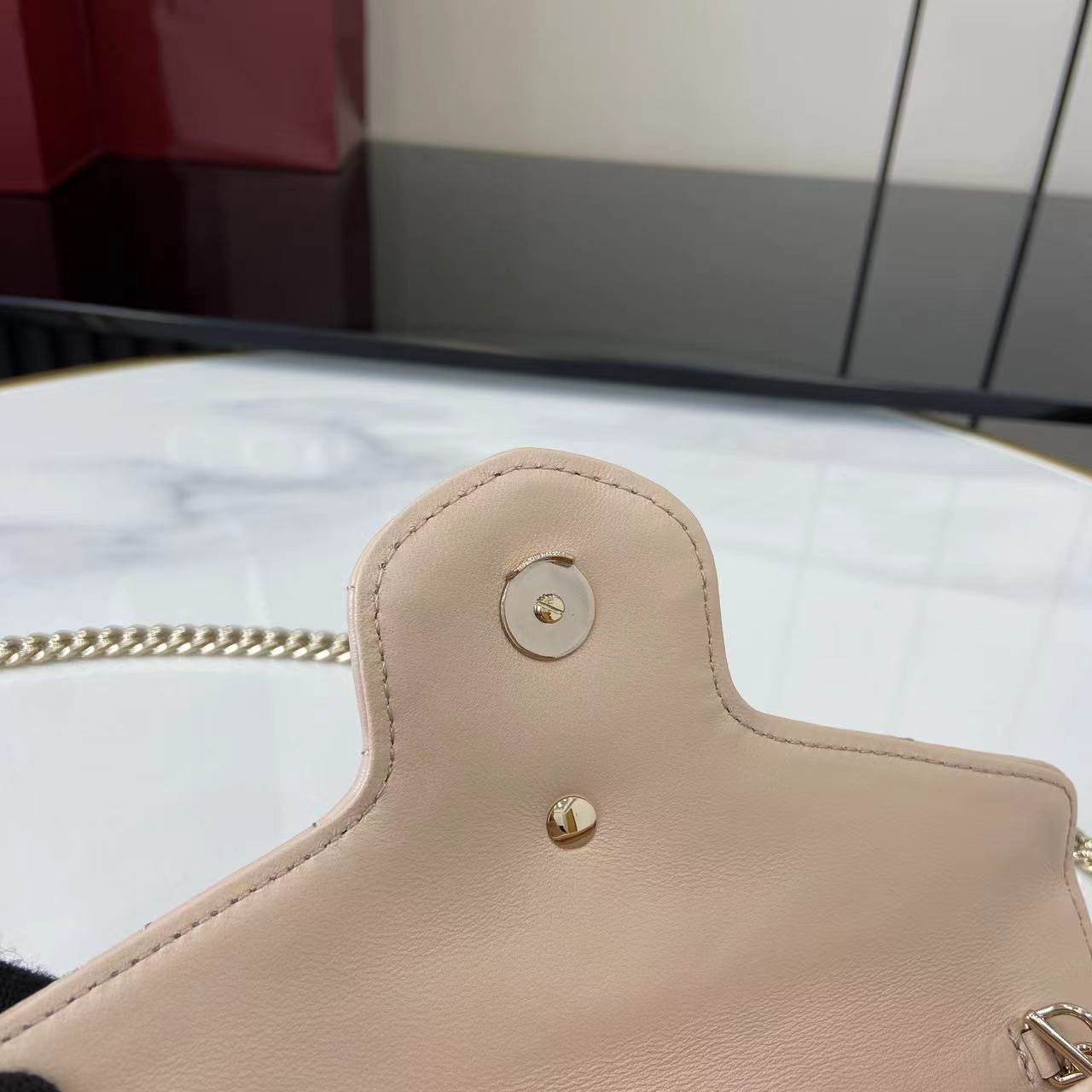 Gucci GG Marmont Wallet On Chain - FashionPlug
