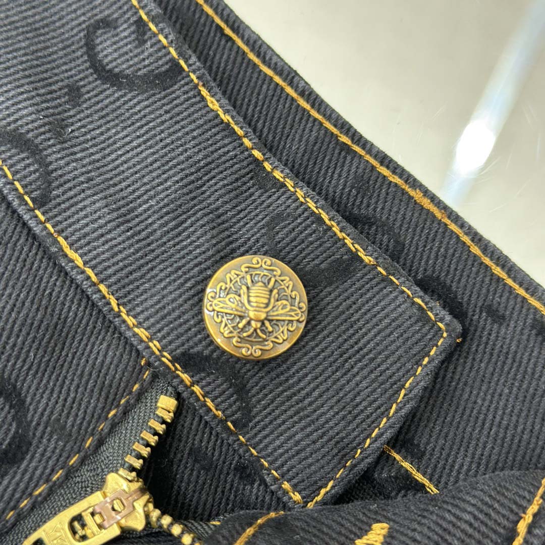 Gucci GG Jeans - FashionPlug
