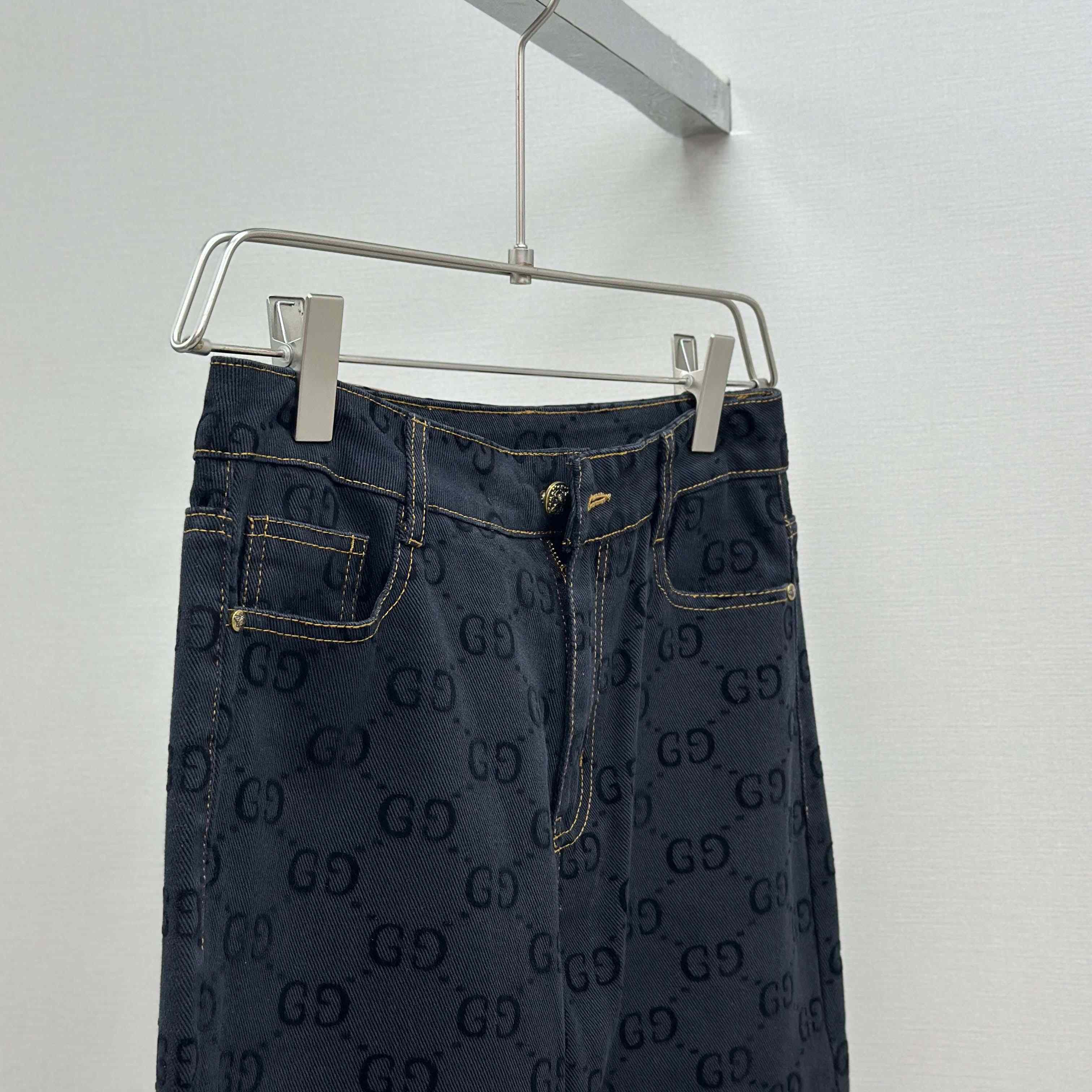 Gucci GG Jeans - FashionPlug