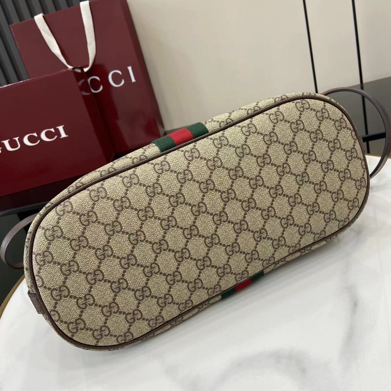 Gucci Ophidia Large Soulder Bag - FashionPlug