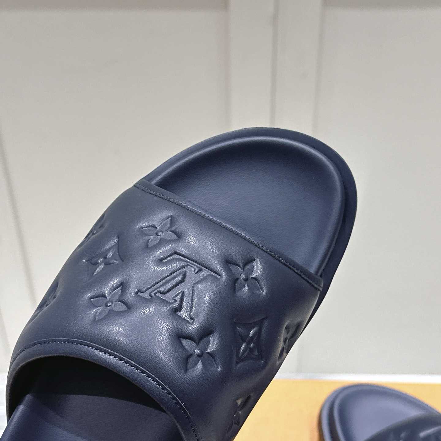 Louis Vuitton Miami Mule   1ADGFD  - FashionPlug