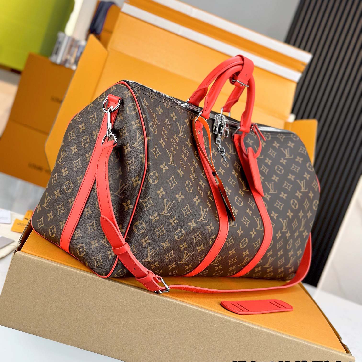 Louis Vuitton Keepall Bandoulière 50  N46769 - FashionPlug