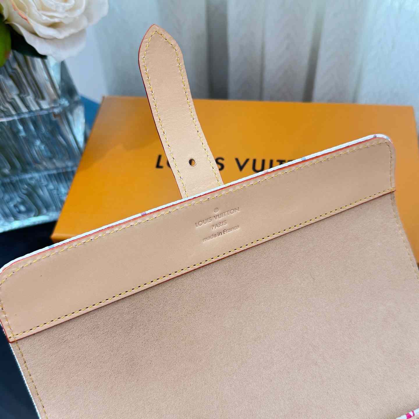 Louis Vuitton 3 Watch Case    - FashionPlug