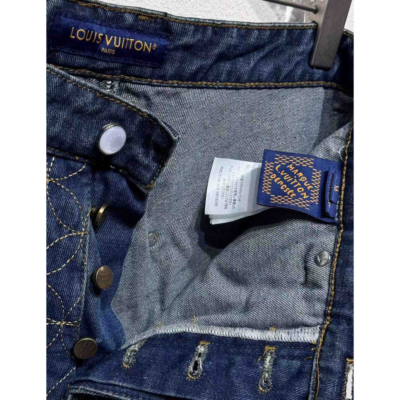 Louis Vuitton Embroidered Workwear Shorts   1AILVC - FashionPlug