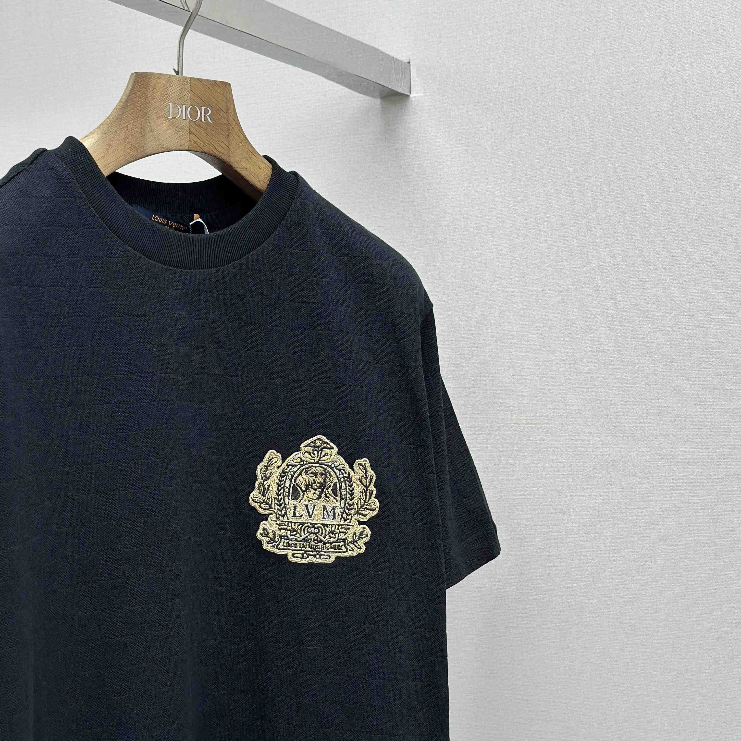 Louis Vuitton Signature Patch Cotton T-Shirt   1AGJZF - FashionPlug