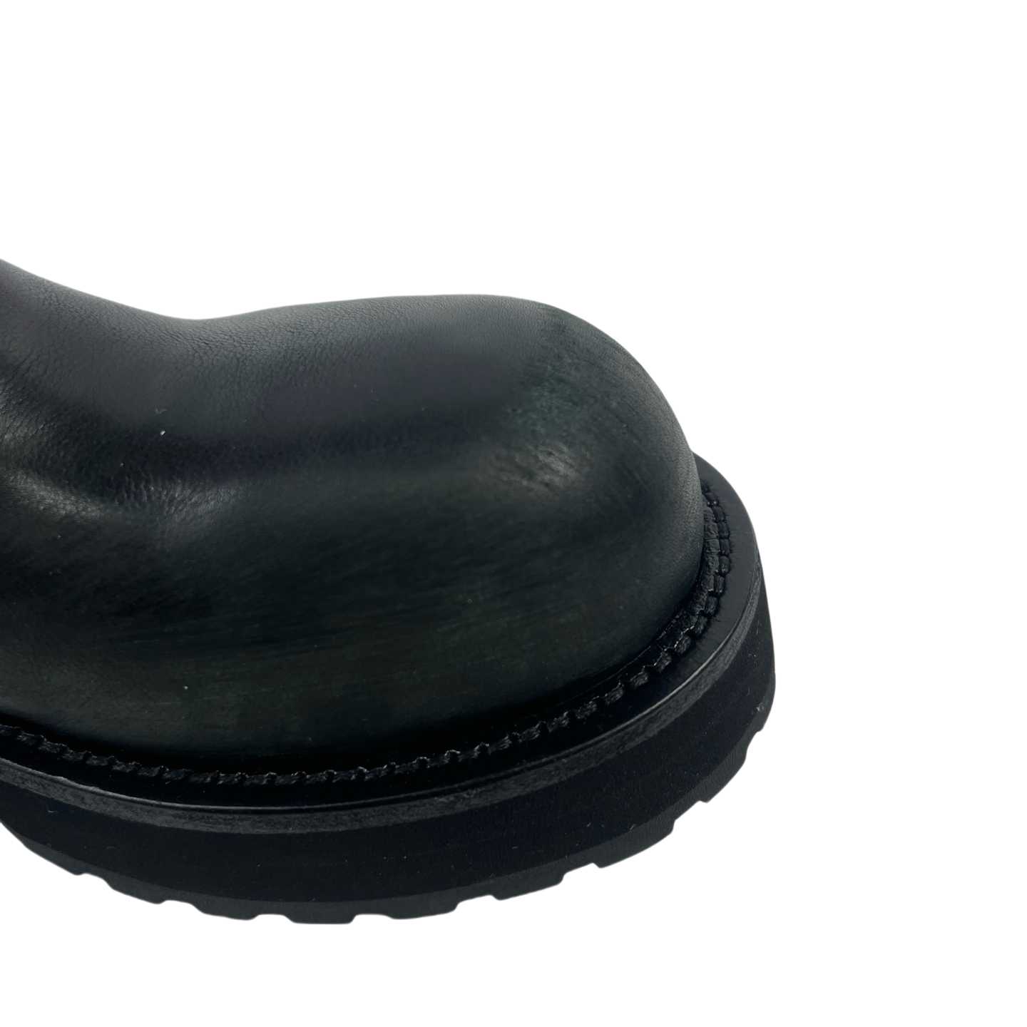 Balenciaga Venom Boots - FashionPlug
