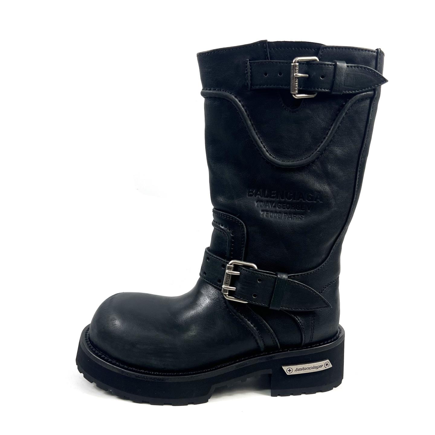 Balenciaga Venom Boots - FashionPlug