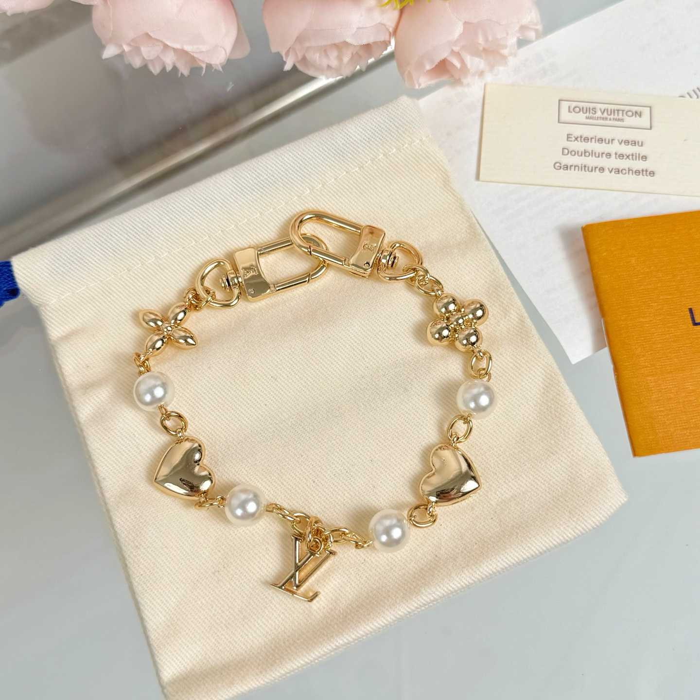 Louis Vuitton LV Heart Bag Chain   M01088 - FashionPlug