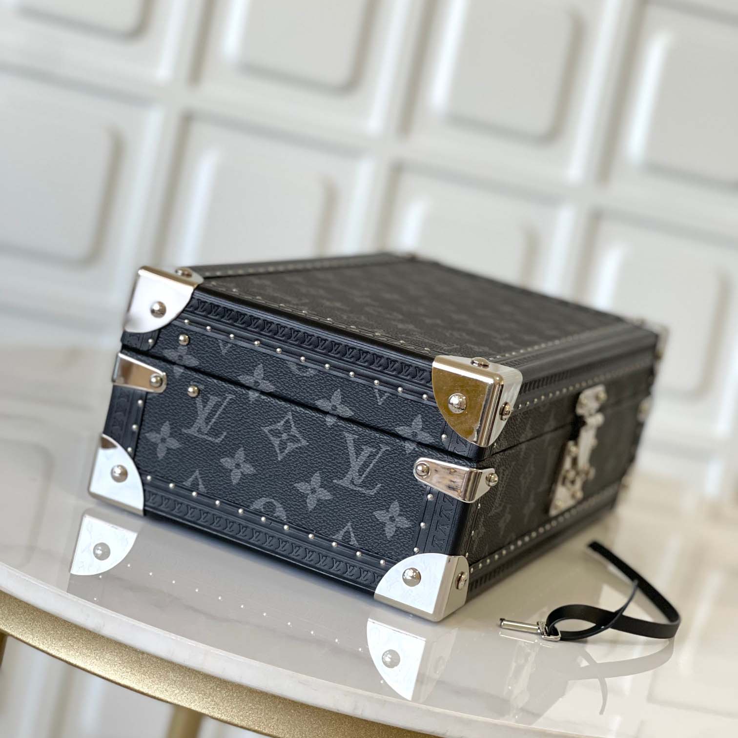 Louis Vuitton Coffret 8 Montres   - FashionPlug
