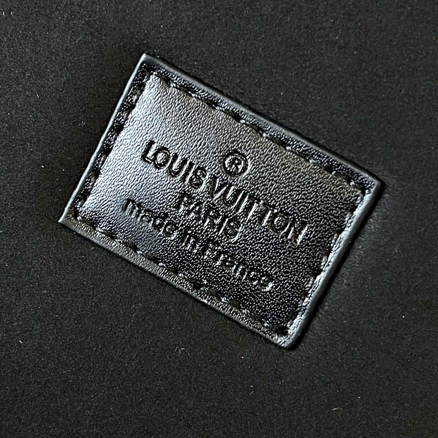 Louis Vuitton Coffret 8 Montres   - FashionPlug