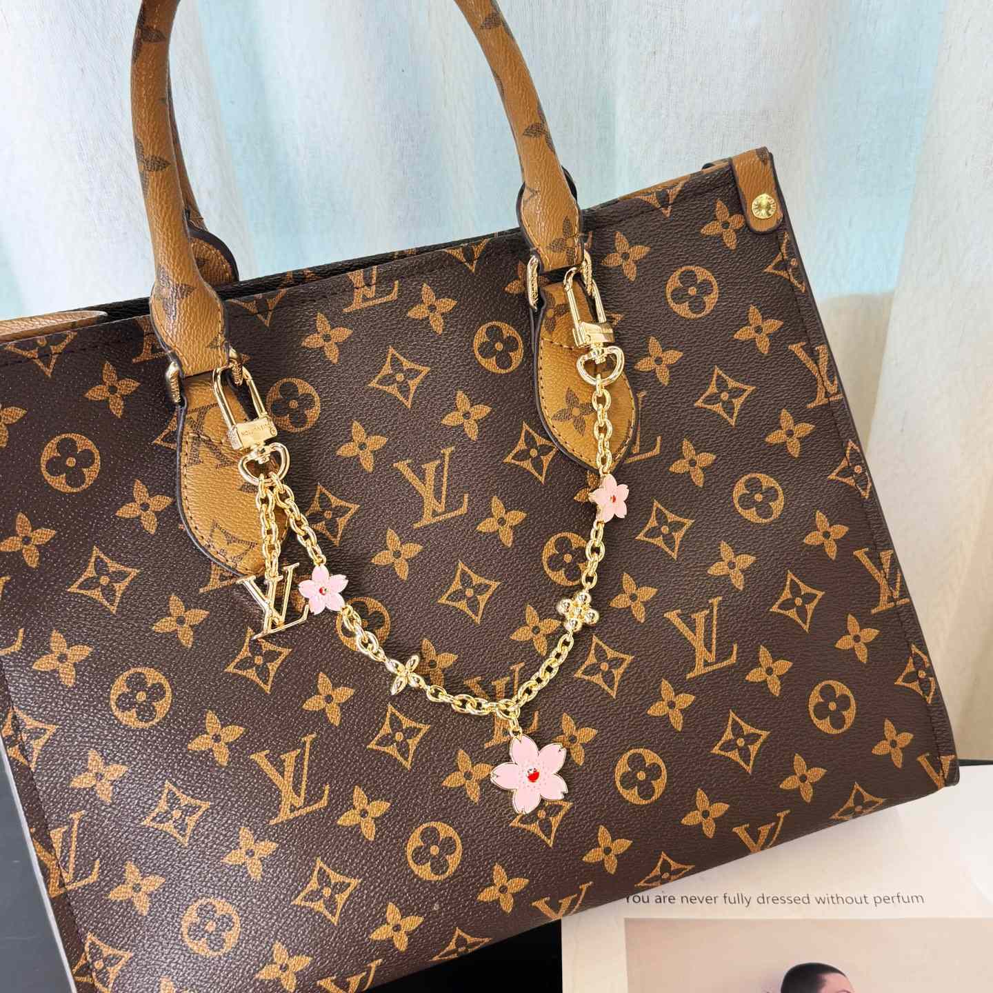 Louis Vuitton LV x TM Cherry Blossom Bag Chain   M02540 - FashionPlug