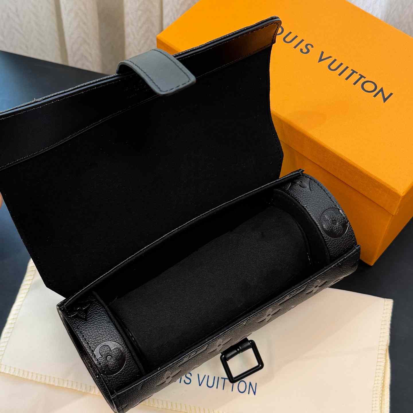 Louis Vuitton 3 Watch Case    - FashionPlug