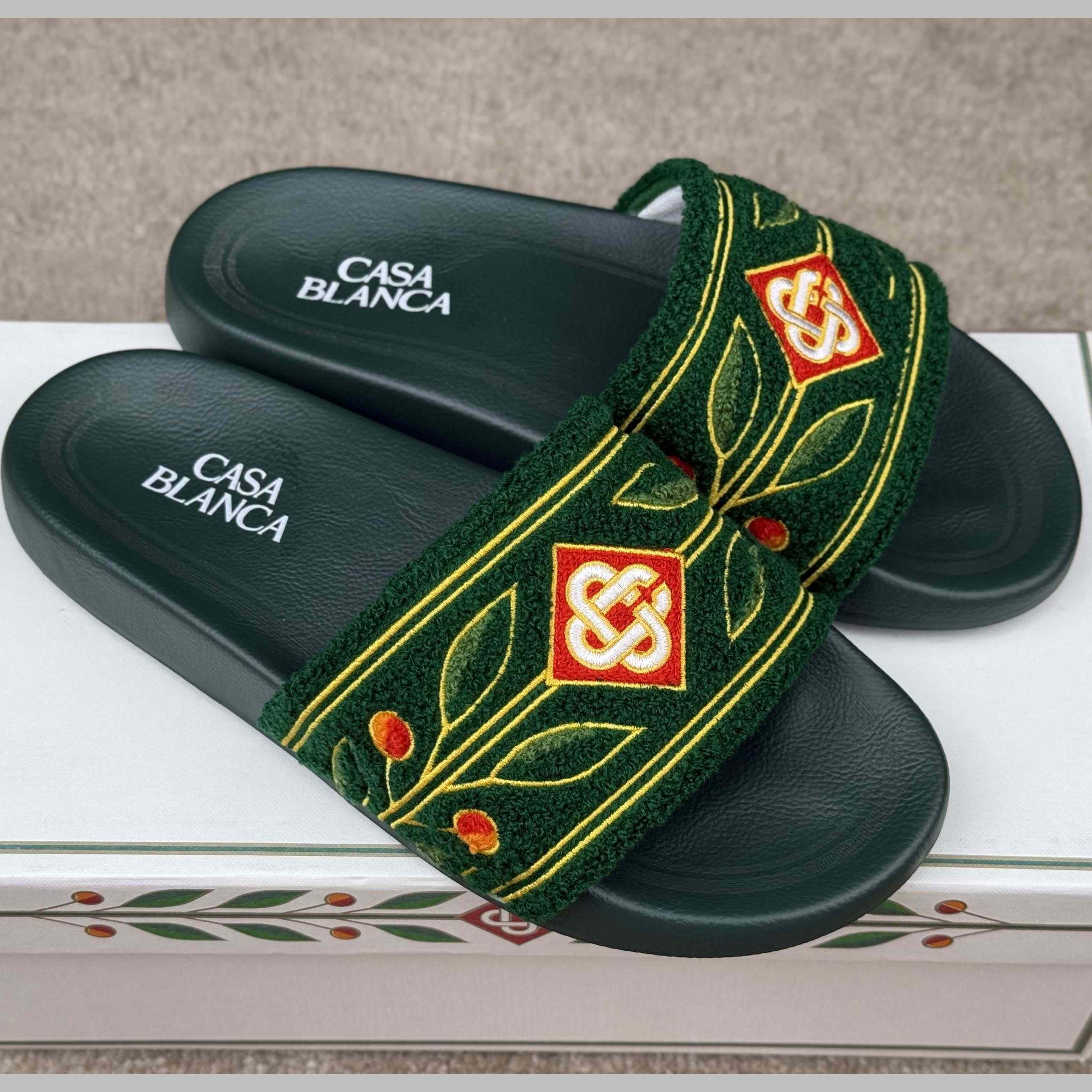 Casablanca Laurel Terry Slider  - FashionPlug