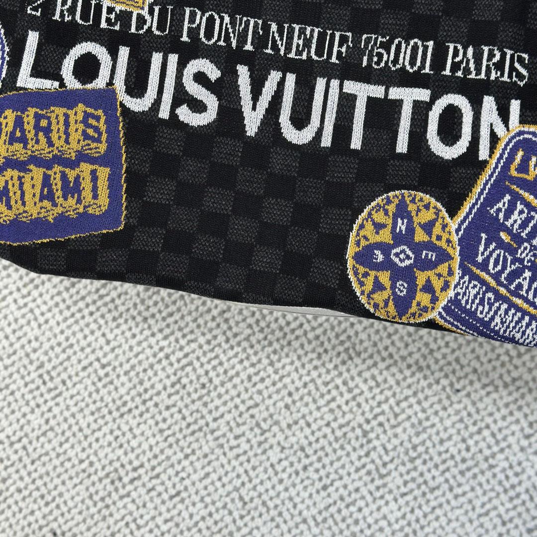 Louis Vuitton Jersey Jacquard T-Shirt   1AHW57 - FashionPlug