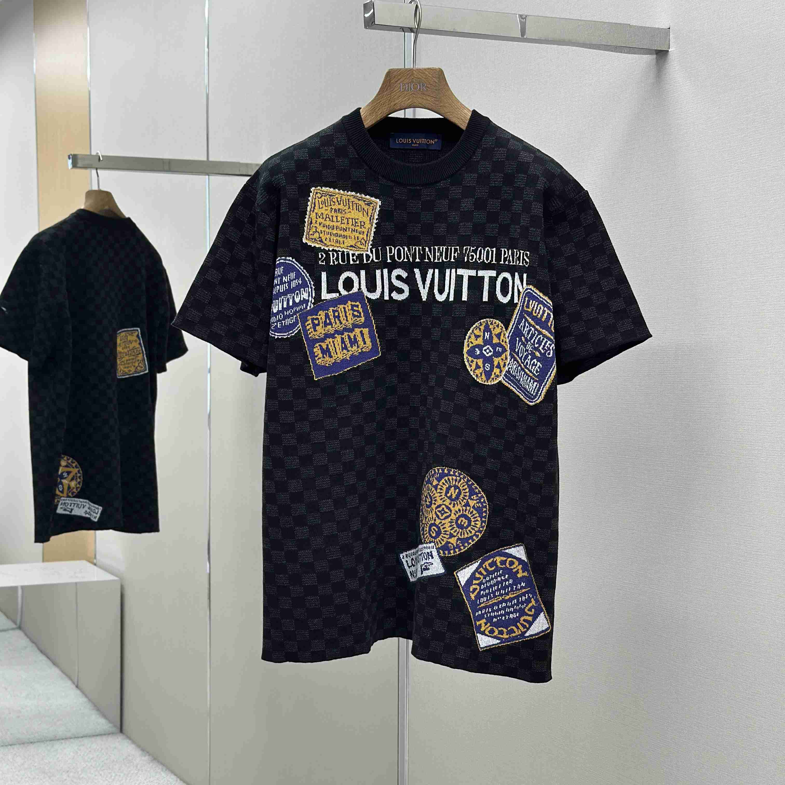 Louis Vuitton Jersey Jacquard T-Shirt   1AHW57 - FashionPlug