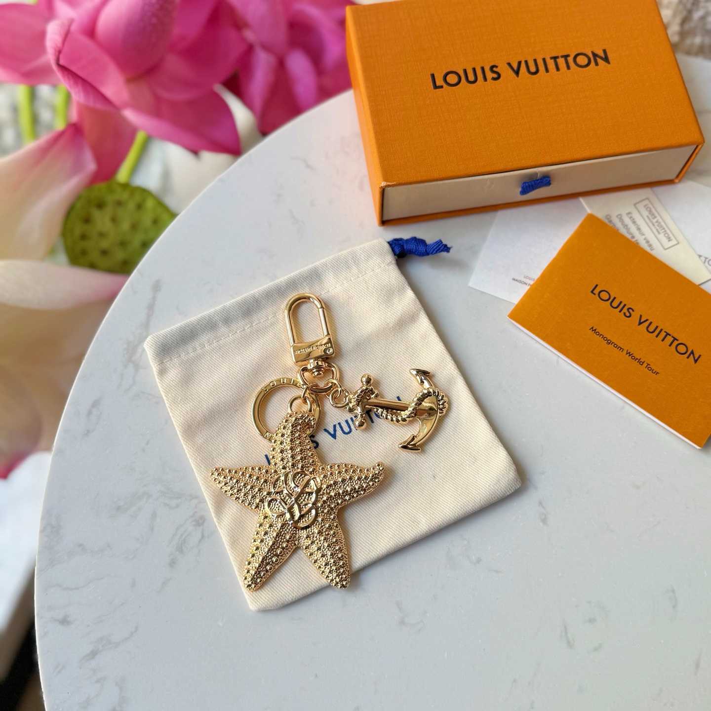 Louis Vuitton LV Starfish Key Holder and Bag Charm   M02622 - FashionPlug
