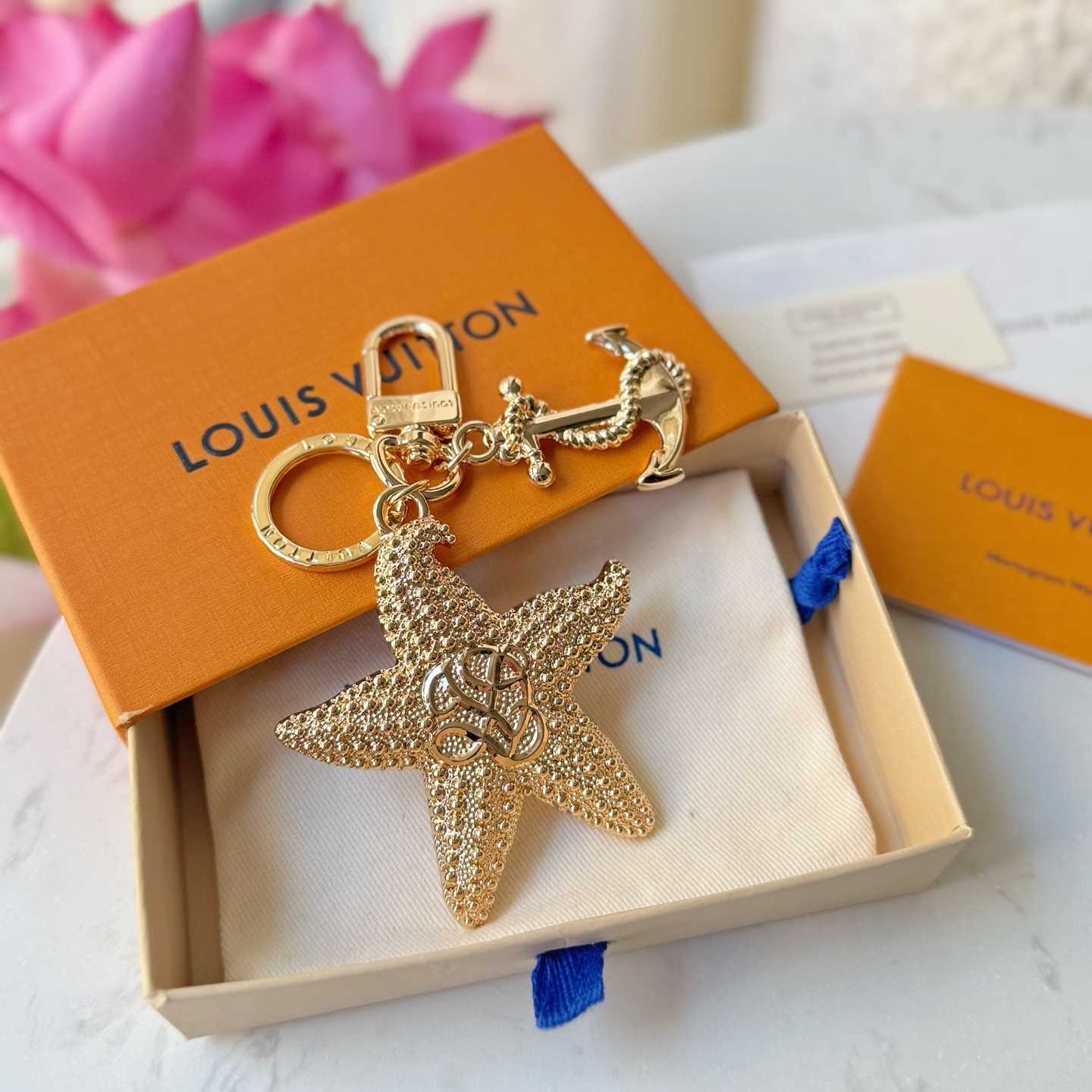 Louis Vuitton LV Starfish Key Holder and Bag Charm   M02622 - FashionPlug