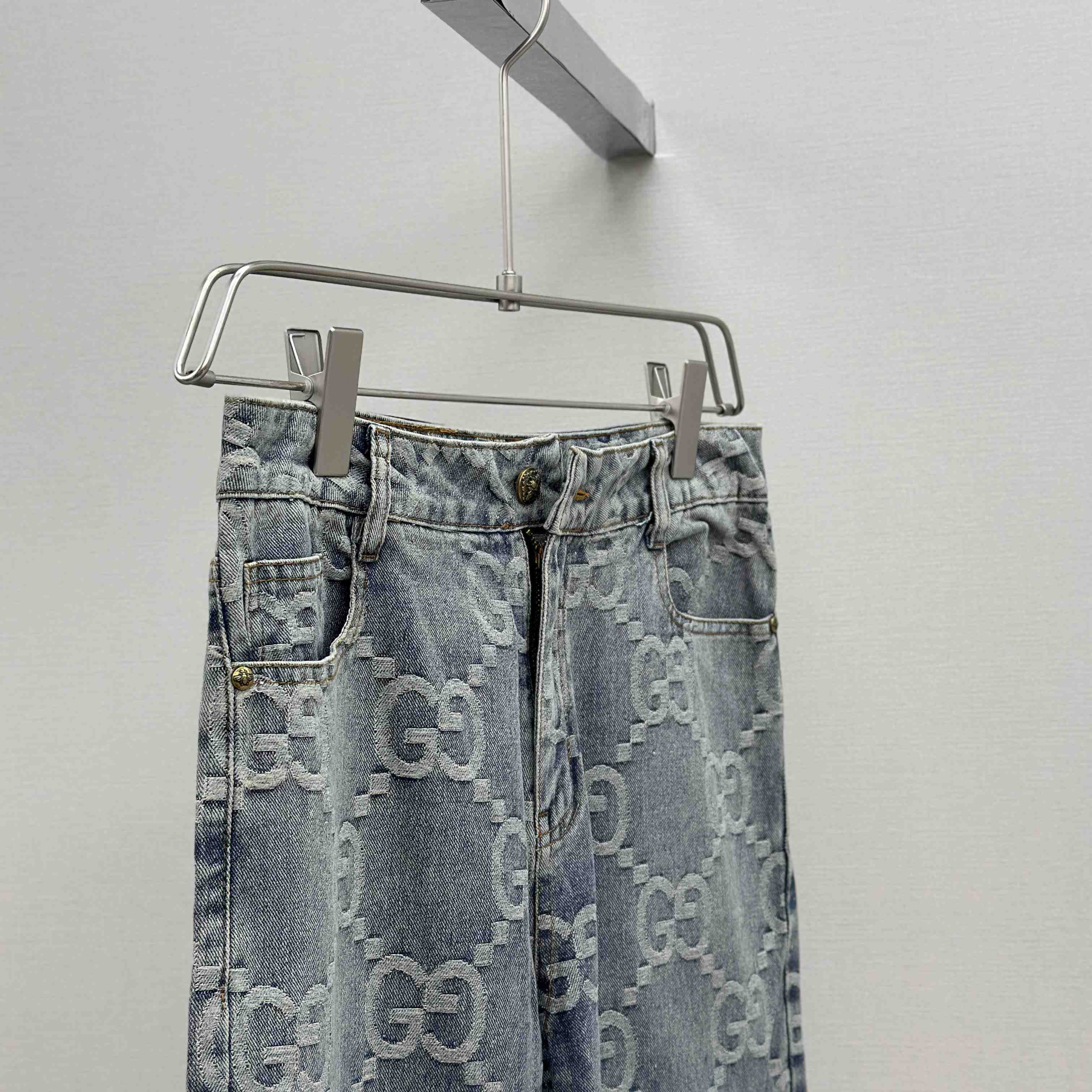 Gucci GG Jeans - FashionPlug