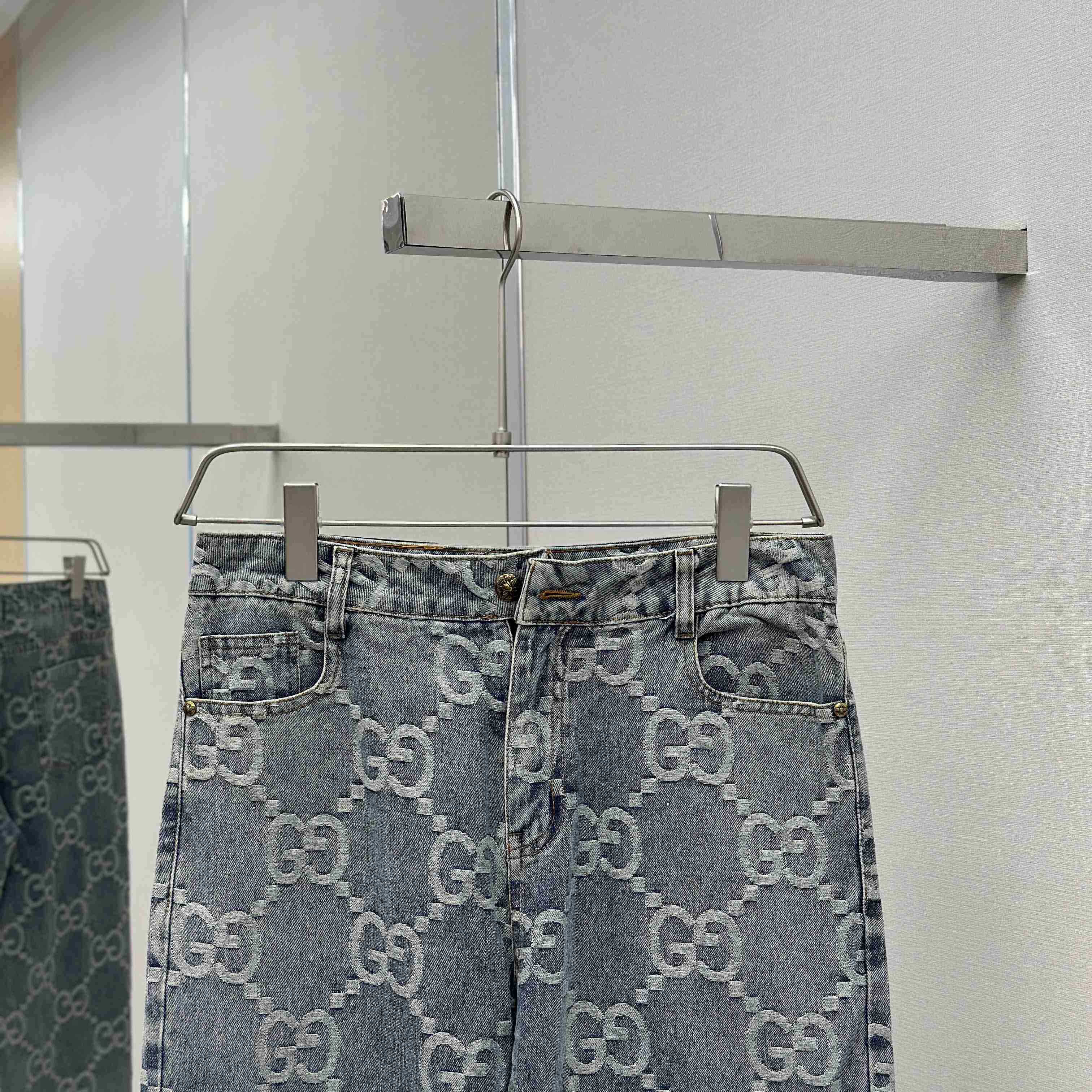 Gucci GG Jeans - FashionPlug