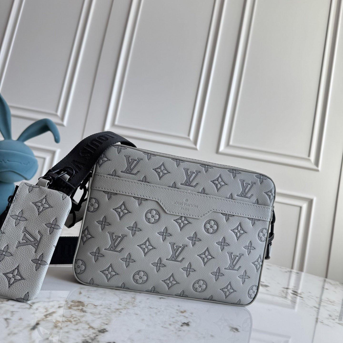 Louis Vuitton Trio Messenger   M46603 - FashionPlug
