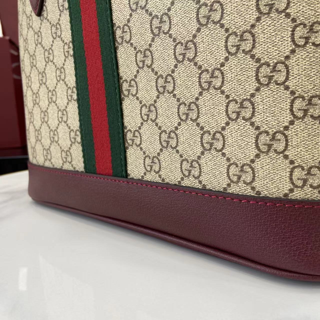 Gucci Ophidia Medium Tote Bag - FashionPlug