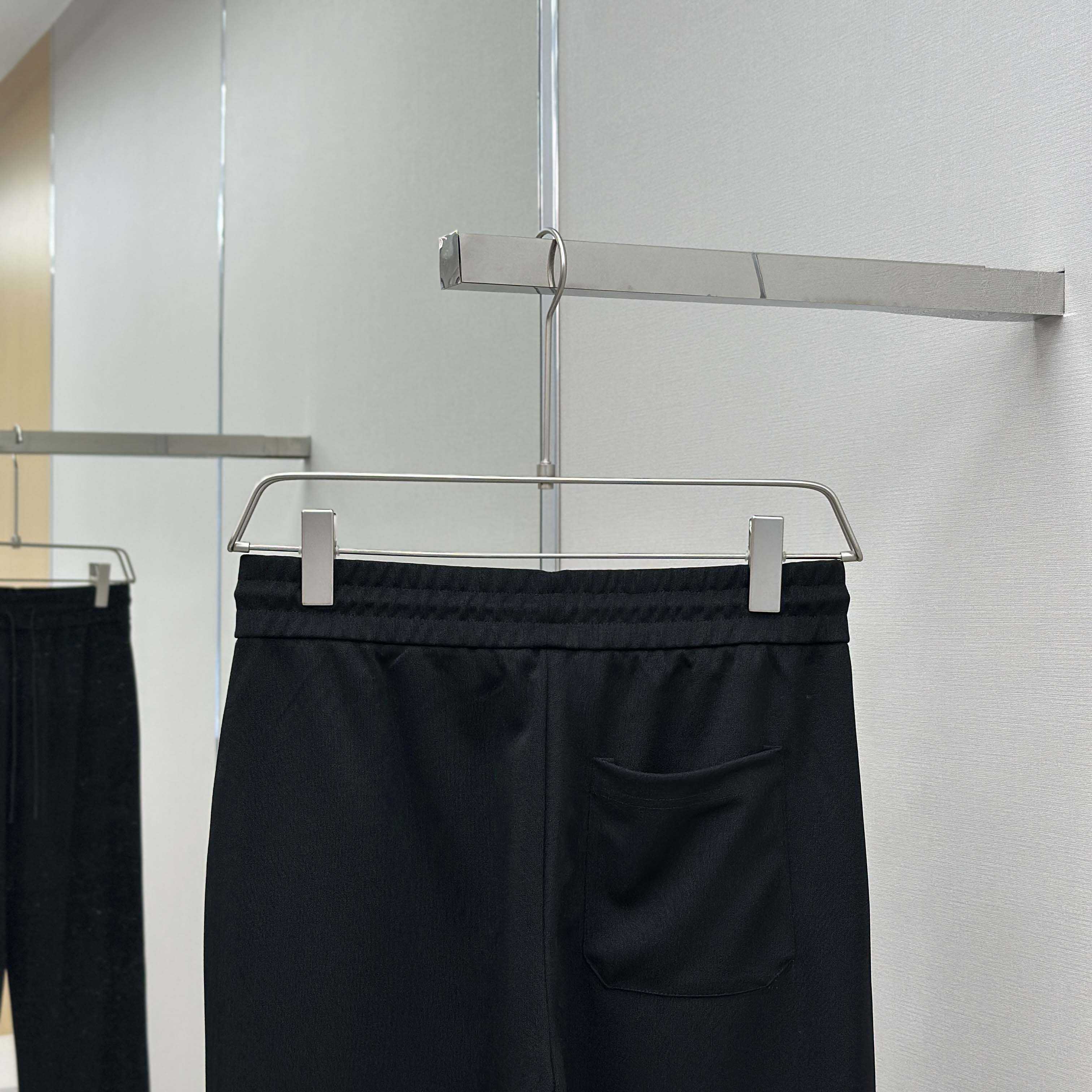 Gucci Cotton Pants - FashionPlug