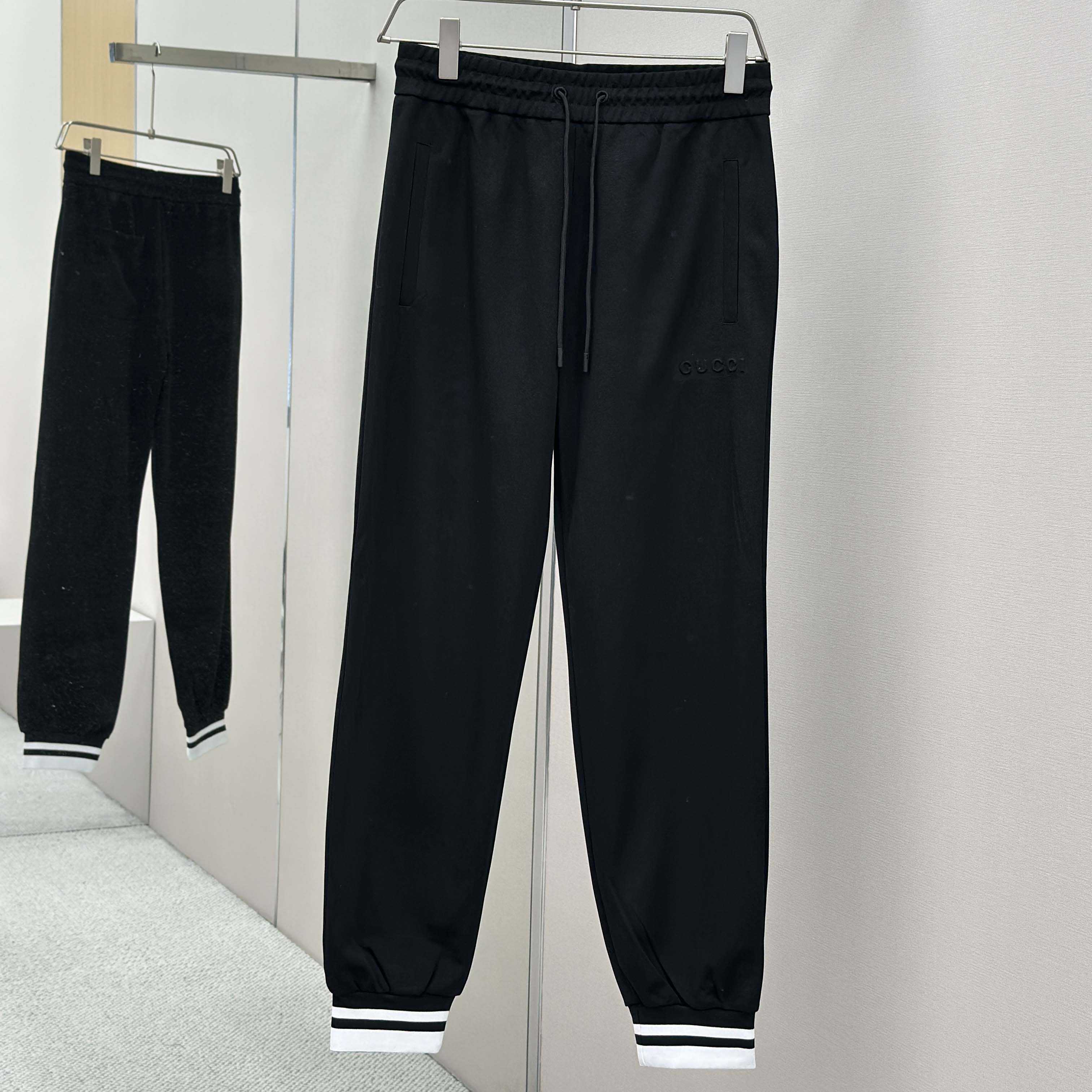 Gucci Cotton Pants - FashionPlug