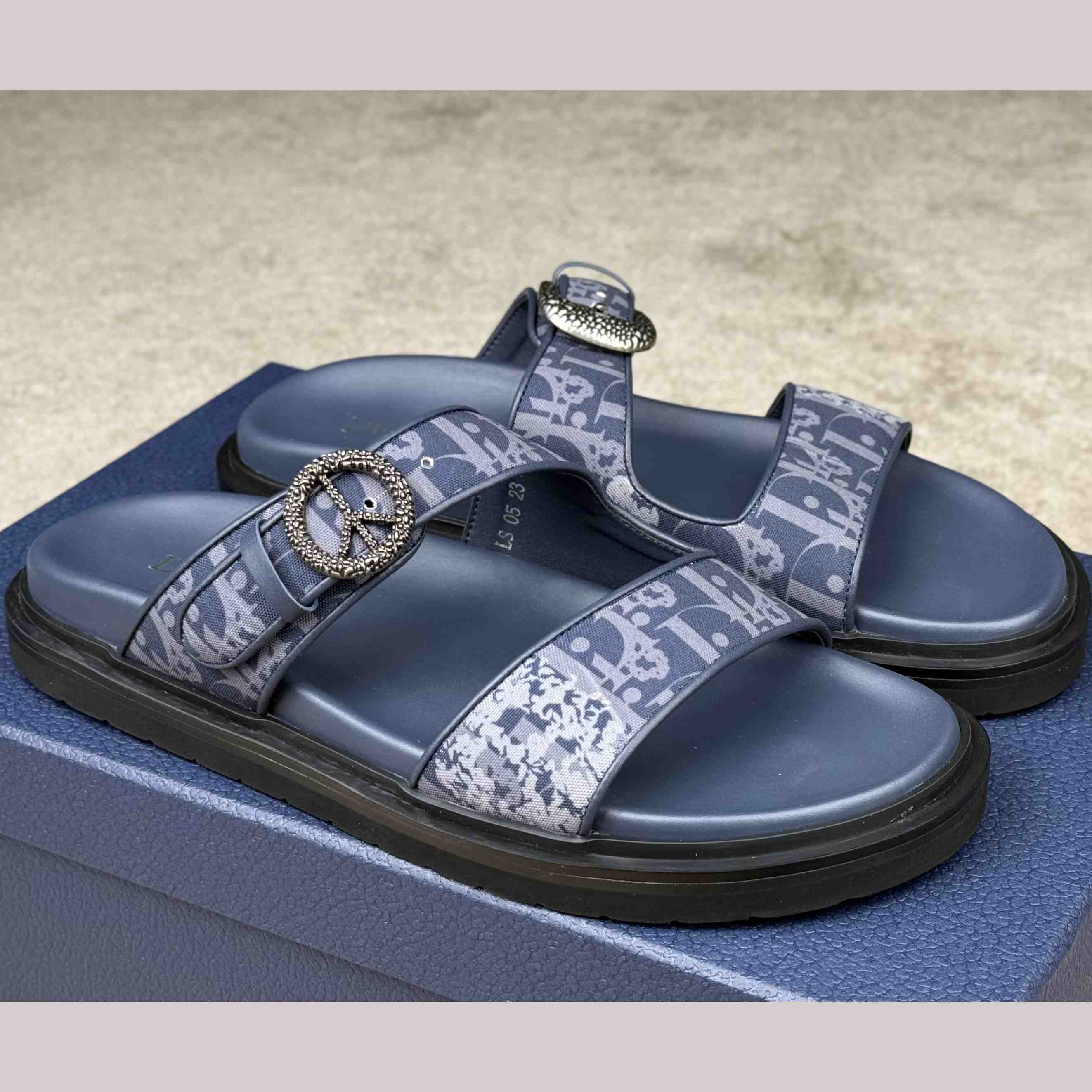 Denim Tears x Dior Aqua Sandal 'Dior Tears - Peace Sign' - FashionPlug