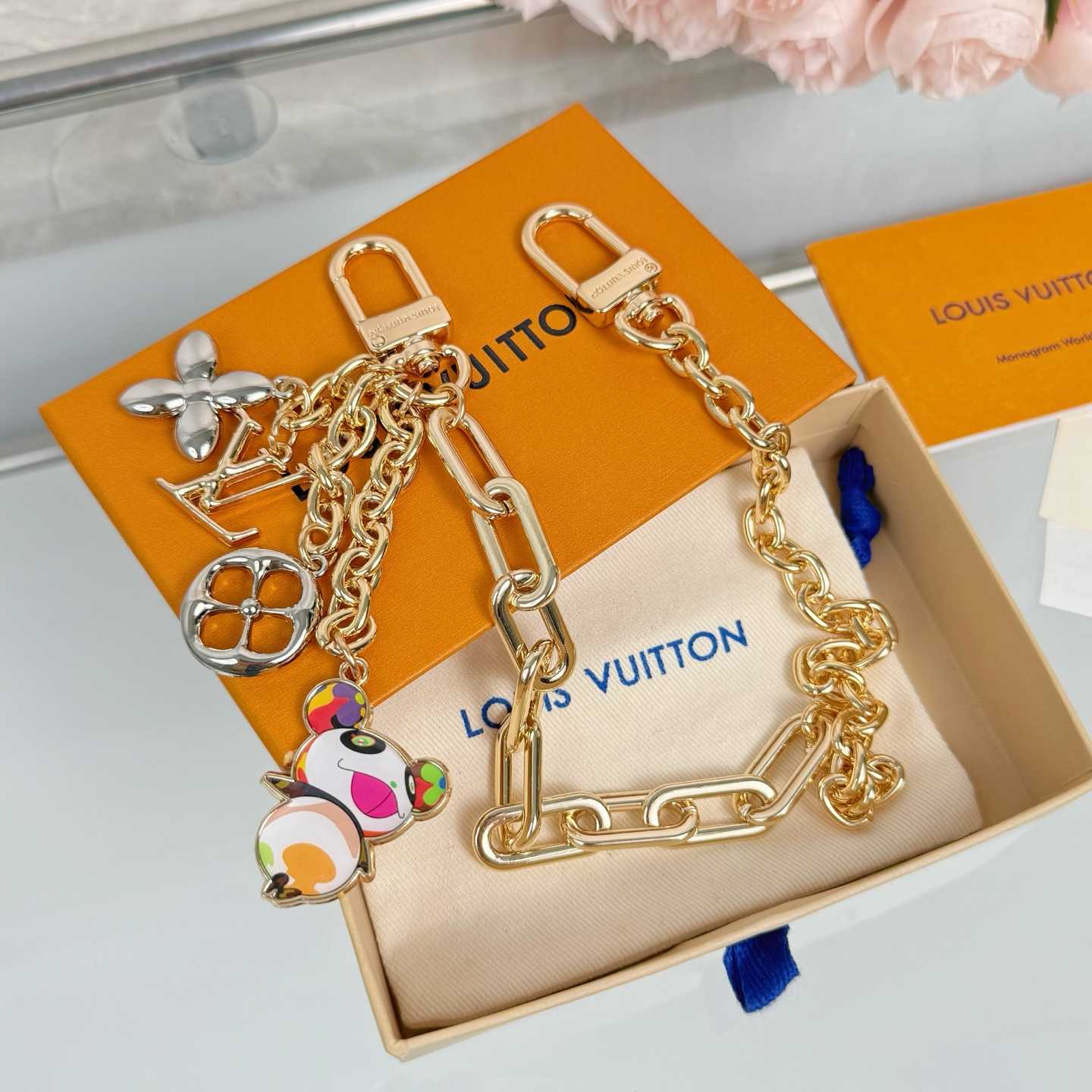 Louis Vuitton LV x TM Superflat Bag Chain   M02452 - FashionPlug