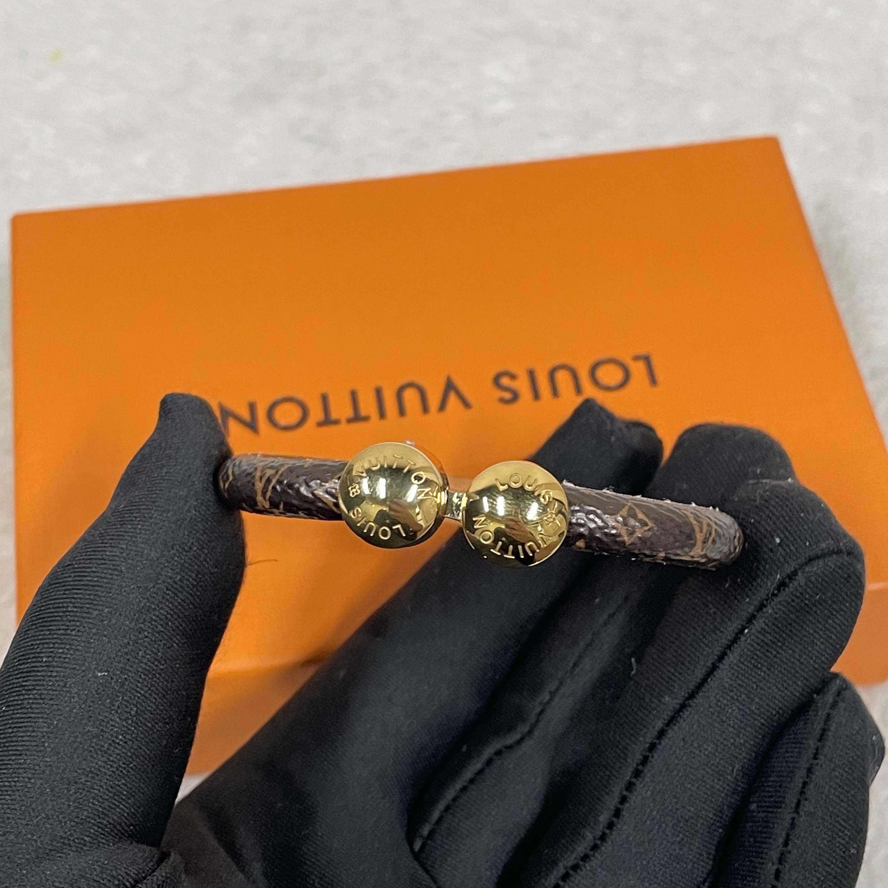 Louis Vuitton Bracelet    - FashionPlug