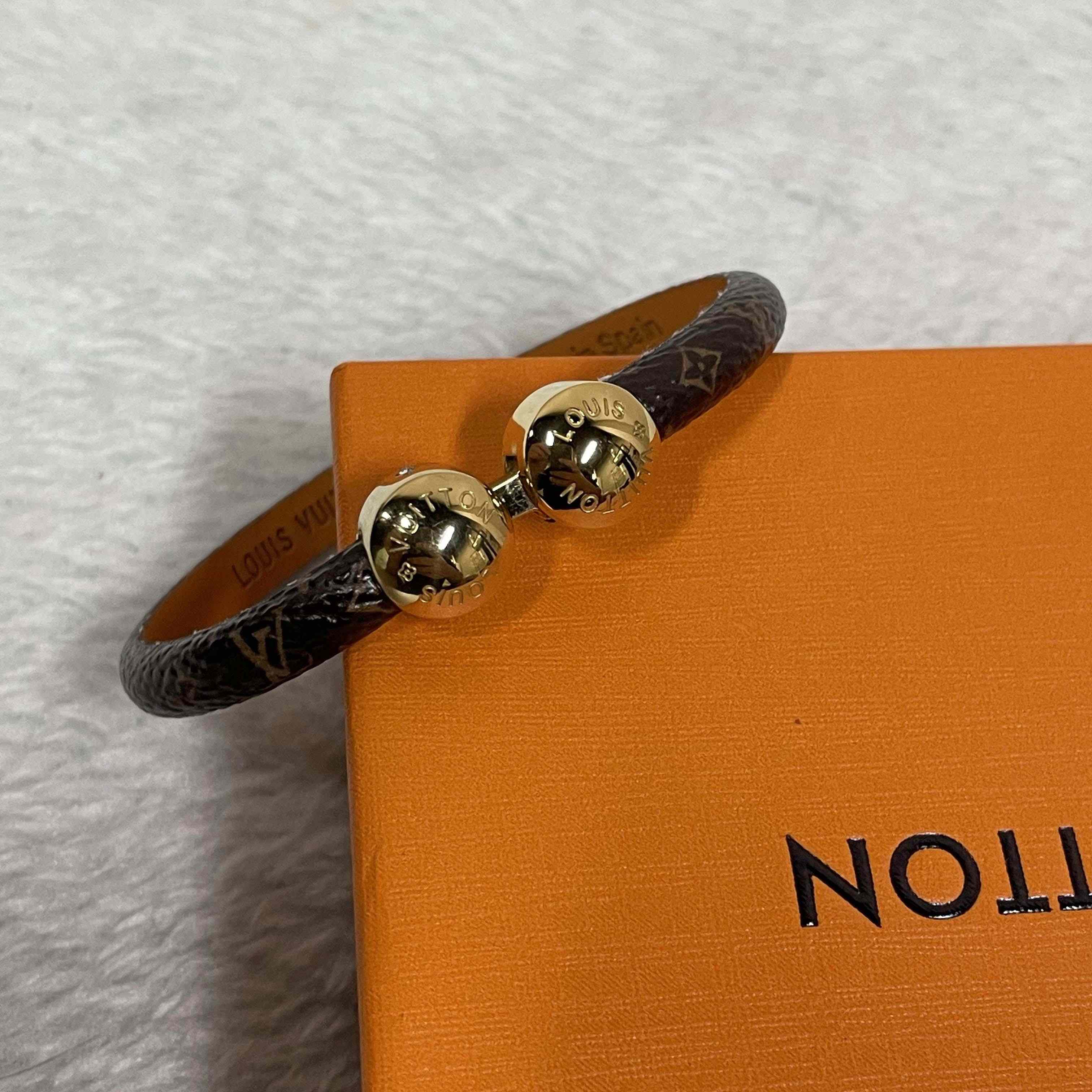 Louis Vuitton Bracelet    - FashionPlug