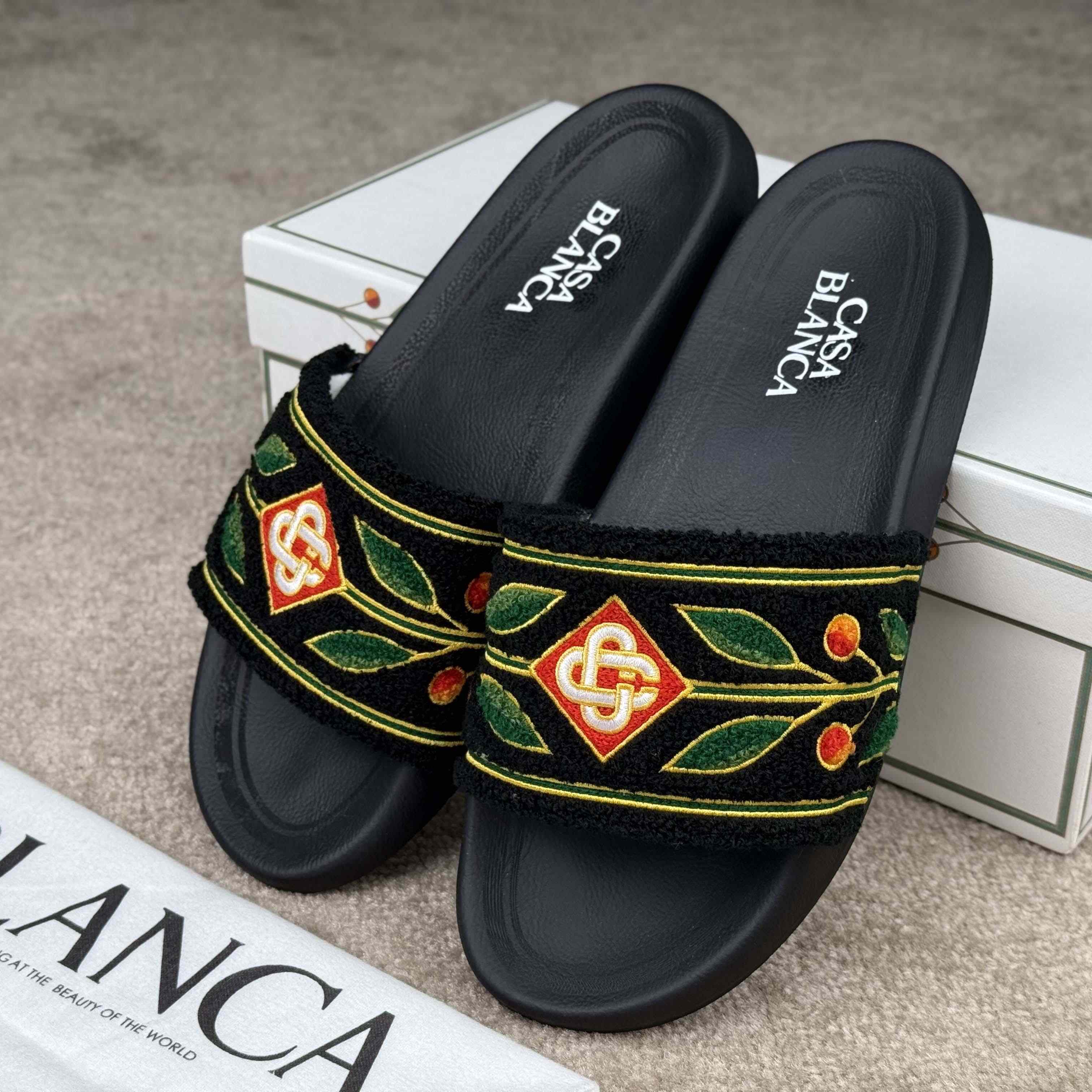 Casablanca Laurel Terry Slider  - FashionPlug