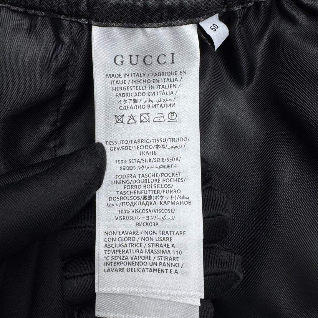 Gucci Printed Silk Twill Shorts - FashionPlug